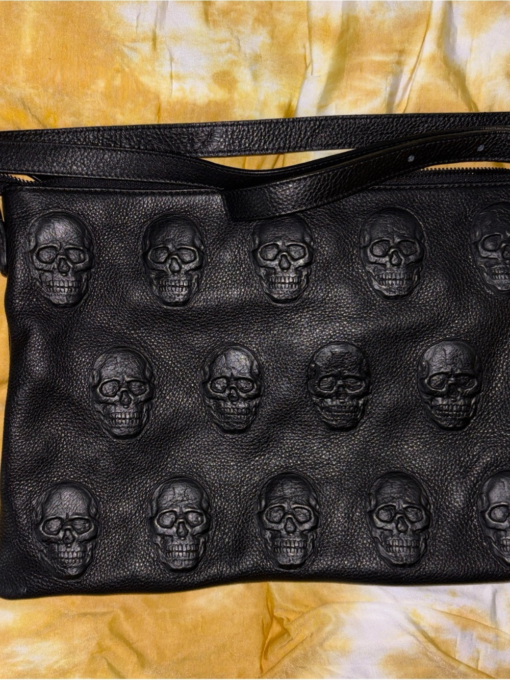 Black Skull-Embossed Leather Crossbody Bag IO pelle